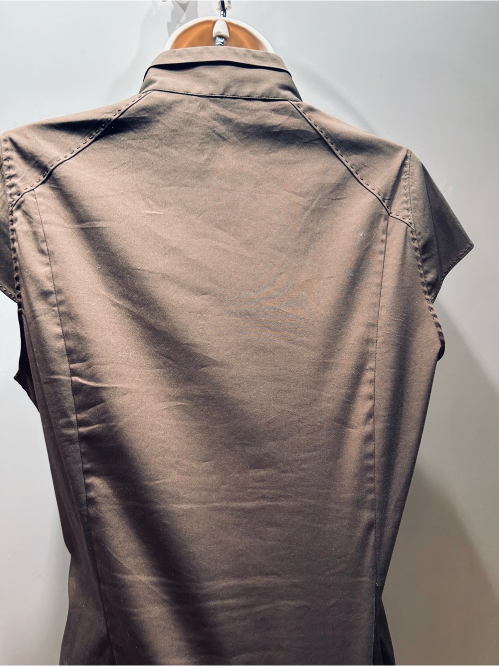 Per Se Carlisle Chocolate Brown Pleated Cap Sleeve Blouse Stretch Size 10. NWT - Picture 6 of 12